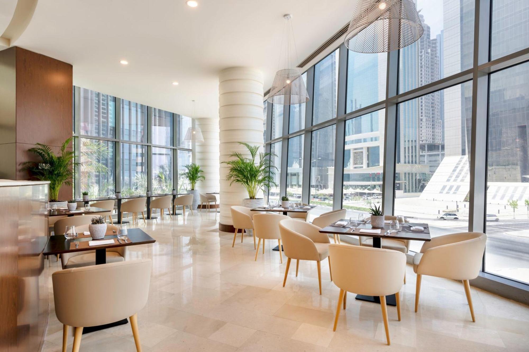 Le Meridien City Center ドーハ エクステリア 写真