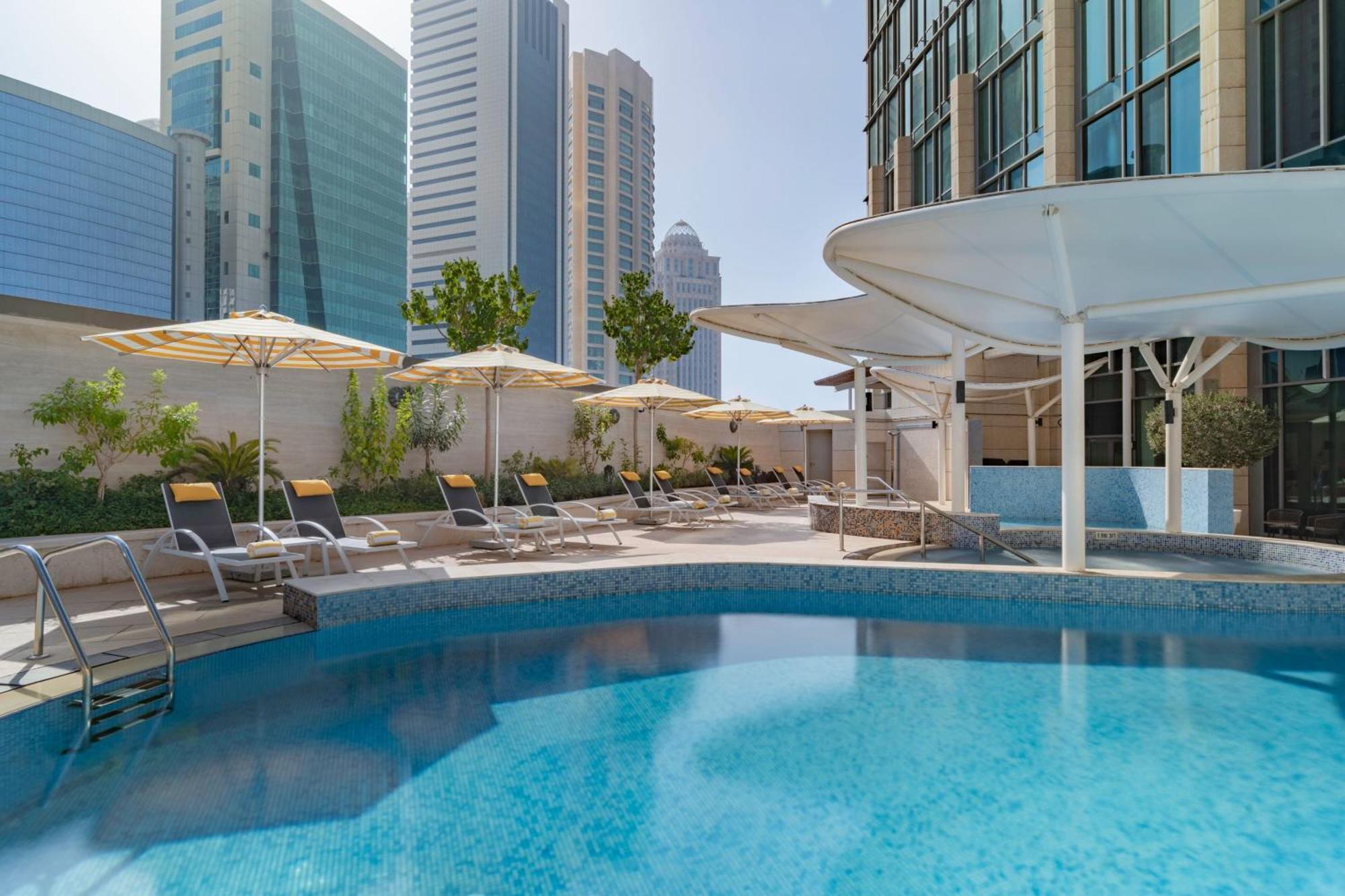 Le Meridien City Center ドーハ エクステリア 写真