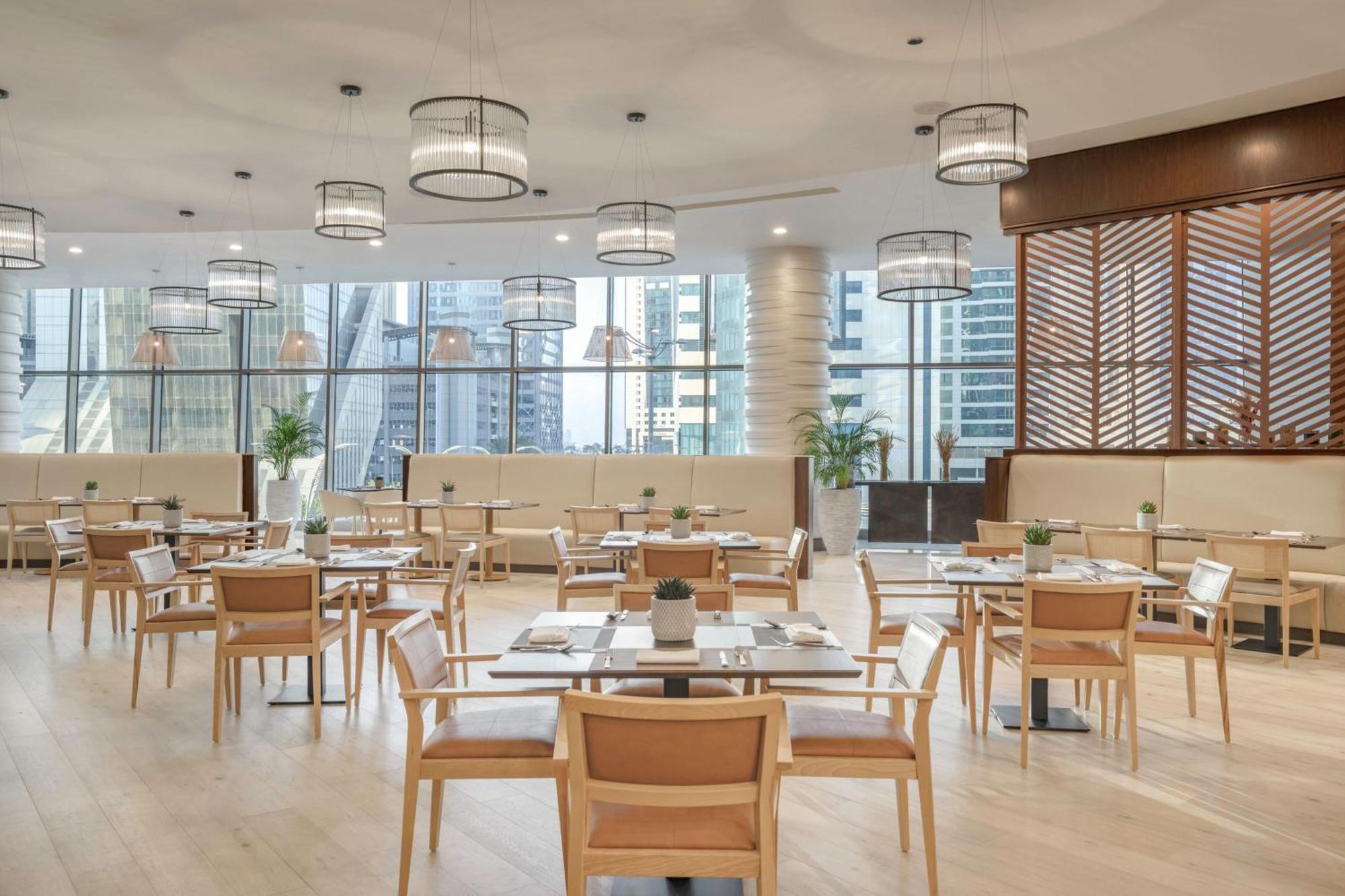 Le Meridien City Center ドーハ エクステリア 写真